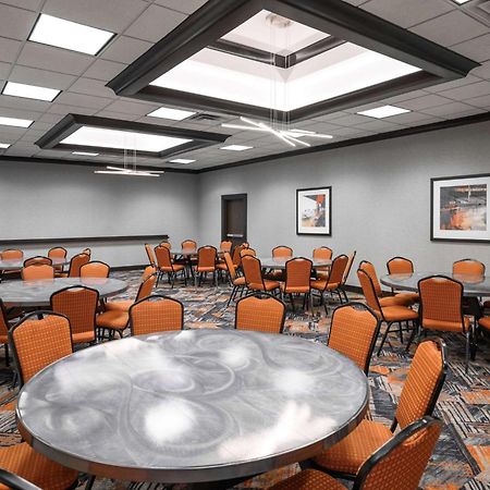 Hampton Inn Evansville Airport Exterior photo