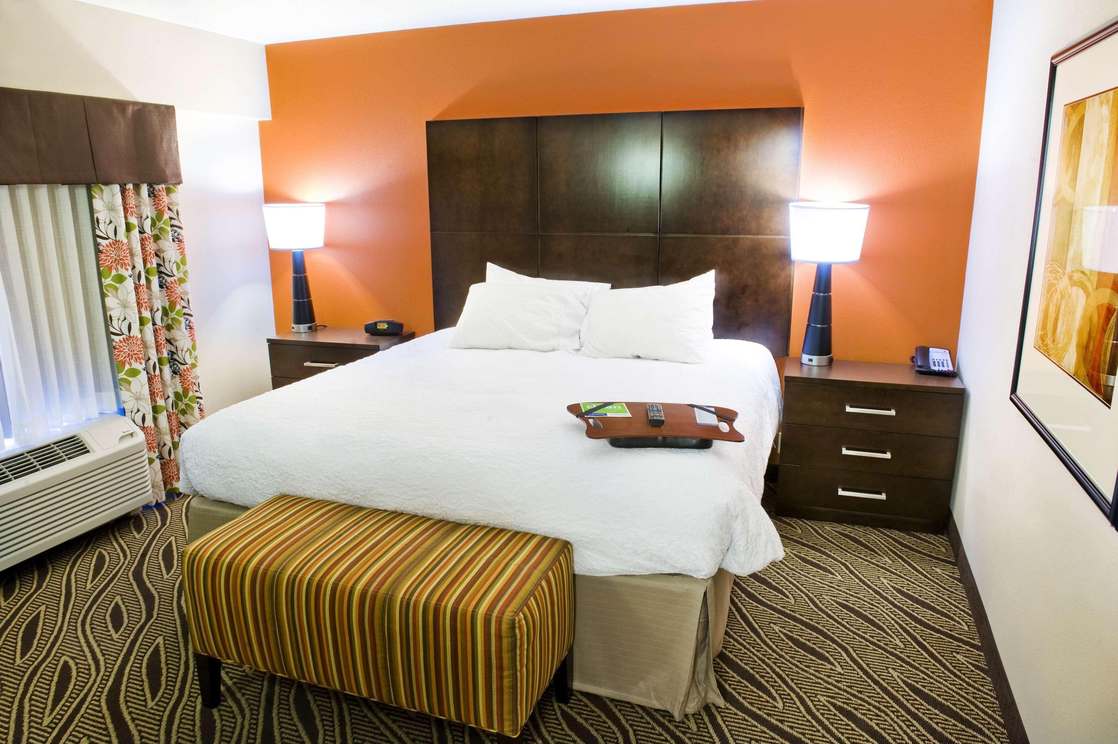 Hampton Inn Evansville Airport Exterior photo