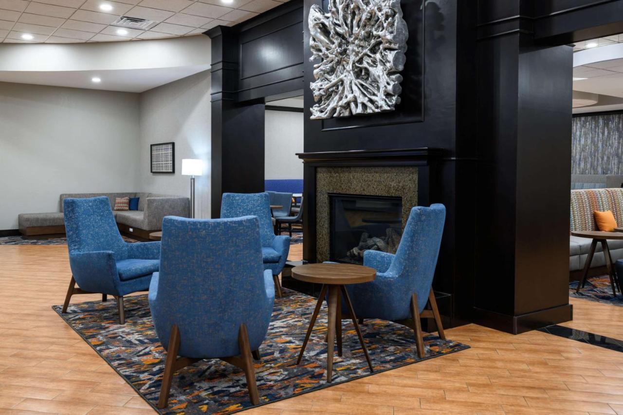 Hampton Inn Evansville Airport Exterior photo