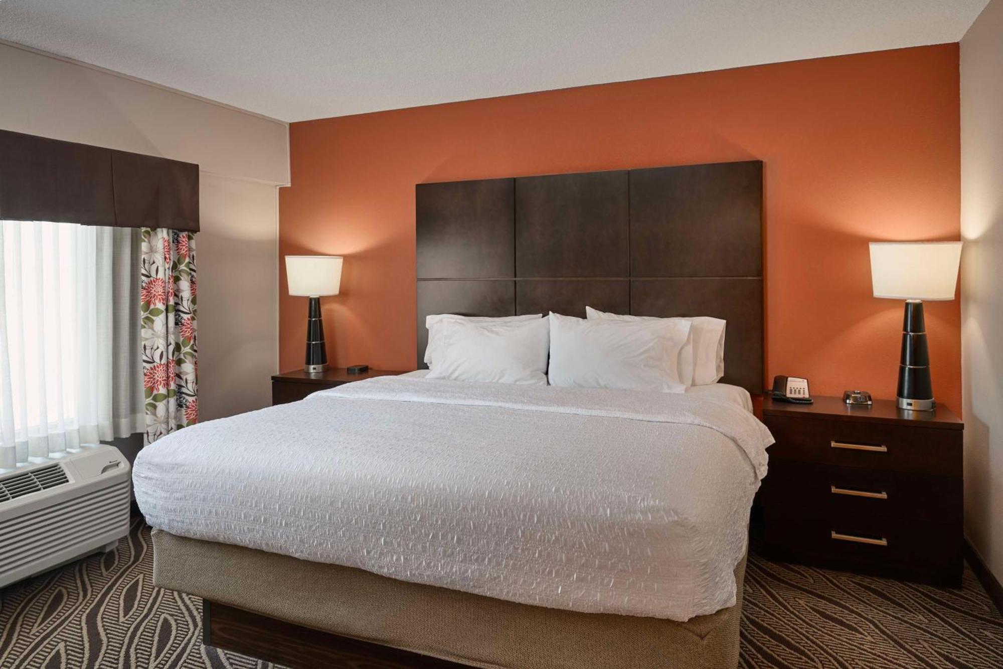 Hampton Inn Evansville Airport Exterior photo