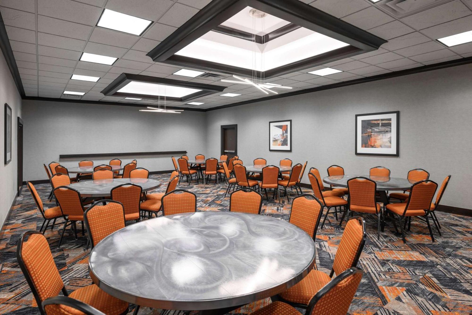 Hampton Inn Evansville Airport Exterior photo