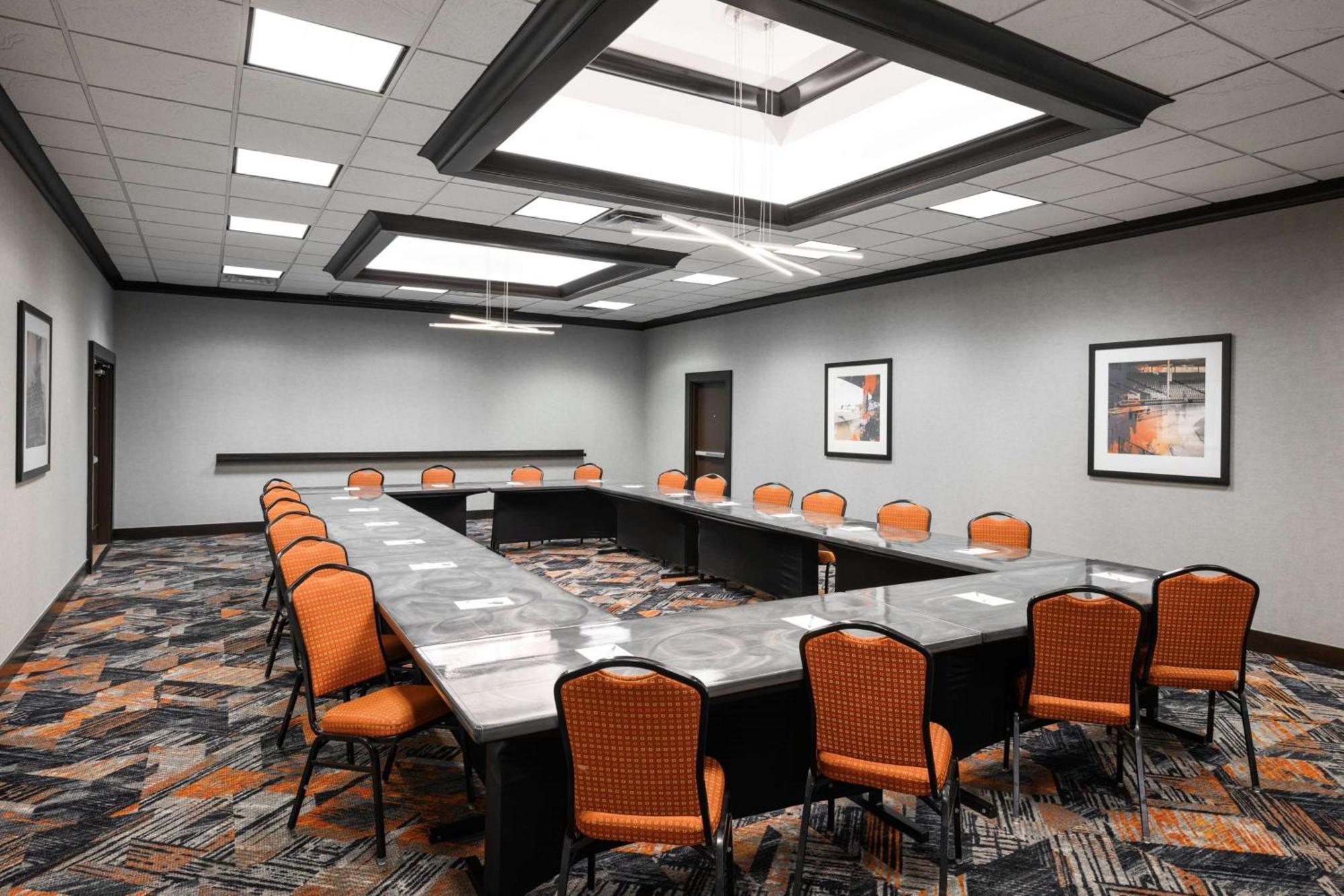 Hampton Inn Evansville Airport Exterior photo
